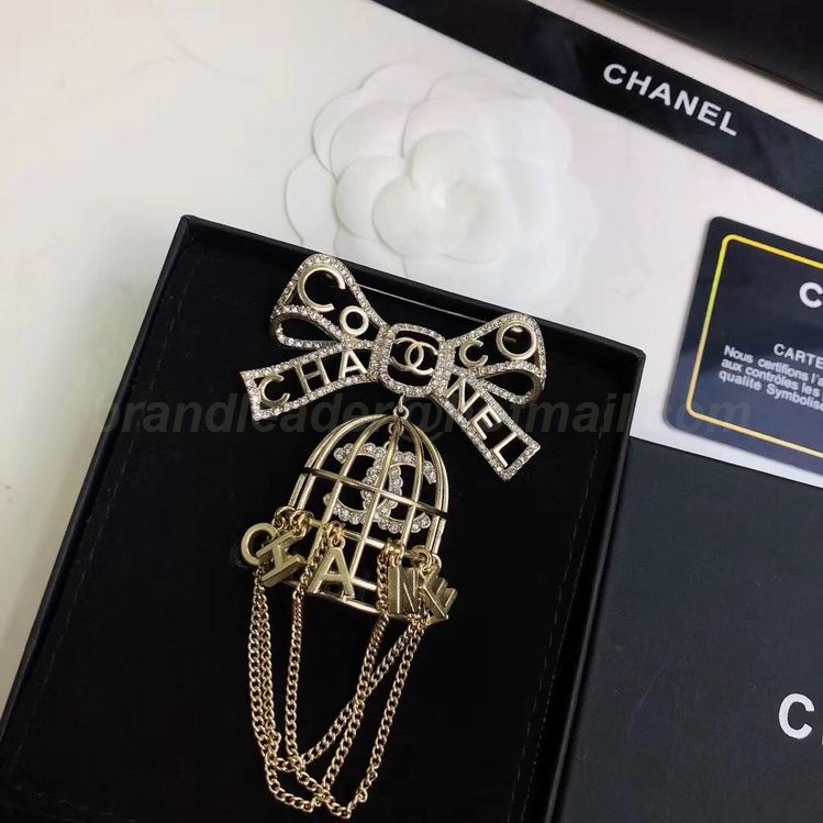 Chanel Brooch 76